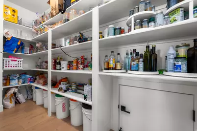 194 W Meadow Lark Ln, Elk Ridge, UT 84651 - Photo 13