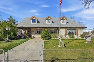 10106 S Peony Way, Sandy, UT 84094 - Photo 1