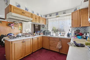 10106 S Peony Way, Sandy, UT 84094 - Photo 9