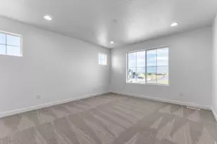 2286 N Hooded Crane Dr, Clinton, UT 84015 - Photo 21