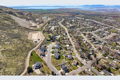 2510 S Elm Grove Dr W, Perry, UT 84302 - Photo 9