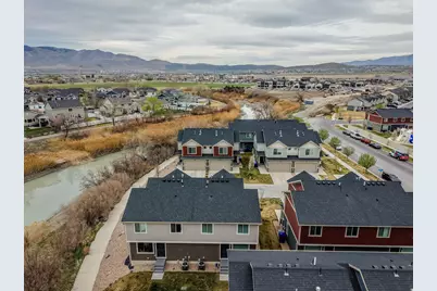 228 E Hummingbird Ct, Saratoga Springs, UT 84045 - Photo 27