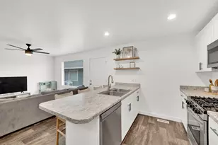 228 E Hummingbird Ct, Saratoga Springs, UT 84045 - Photo 11