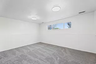 1105 E Webster Dr S, Sandy, UT 84094 - Photo 19