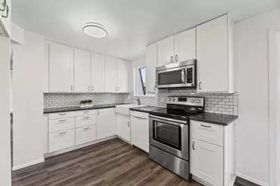 1105 E Webster Dr S, Sandy, UT 84094 - Photo 9