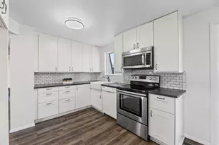 1105 E Webster Dr S, Sandy, UT 84094 - Photo 9