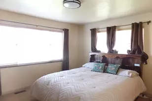 5572 S Avalon Dr, Murray, UT 84107 - Photo 9