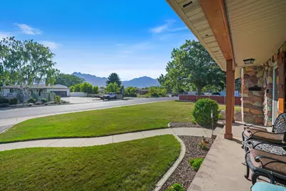 5572 S Avalon Dr, Murray, UT 84107 - Photo 3