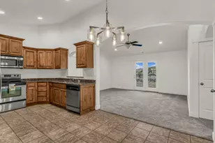 1045 S 1700 W, Payson, UT 84651 - Photo 7