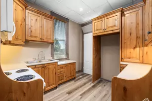 204 E 100 N, Meadow, UT 84644 - Photo 9