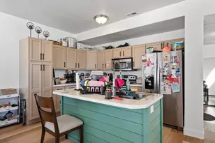 273 E Sunshine Dr, Saratoga Springs, UT 84045 - Photo 5