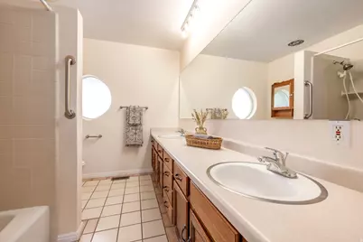 8626 S Scottish Dr, Sandy, UT 84093 - Photo 25