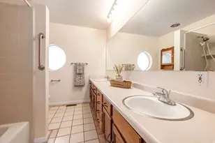 8626 S Scottish Dr, Cottonwood Heights, UT 84093 - Photo 25