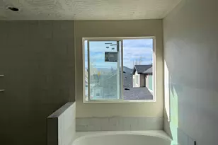 461 W Summerhill Ln W, Centerville, UT 84014 - Photo 19