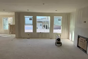 461 W Summerhill Ln W, Centerville, UT 84014 - Photo 5