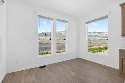 1700 W 2700 N #43, Pleasant View, UT 84404 - Photo 11