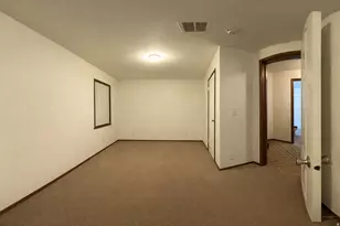 1031 N 525 Cir E, Ogden, UT 84404 - Photo 7