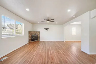 2039 E Ficus Way, Eagle Mountain, UT 84005 - Photo 5