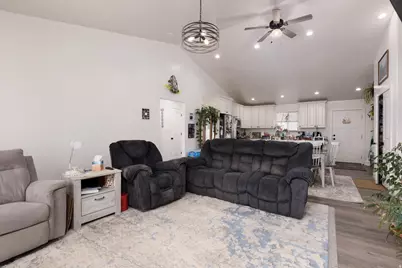 497 N 200 W, Moroni, UT 84646 - Photo 9