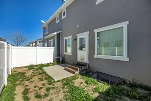 7437 N Hutch Ln, Eagle Mountain, UT 84005 - Photo 23