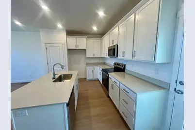 6637 W South Jordan Pkwy #413, South Jordan, UT 84009 - Photo 11