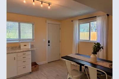 195 N 800 E, Hyrum, UT 84319 - Photo 3