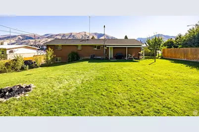 195 N 800 E, Hyrum, UT 84319 - Photo 5