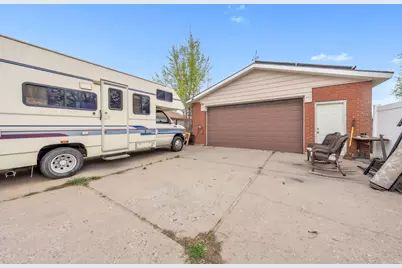 1198 N 3000 W, Clinton, UT 84015 - Photo 31