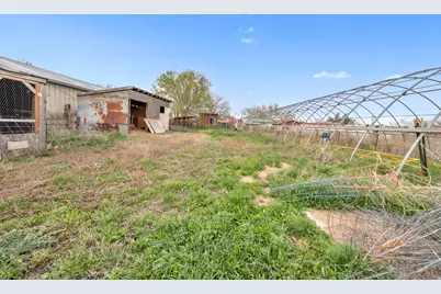 1198 N 3000 W, Clinton, UT 84015 - Photo 23