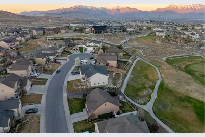 9032 N Barton Creek Rd, Eagle Mountain, UT 84005 - Photo 49