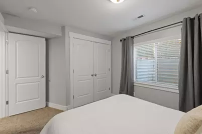 9032 N Barton Creek Dr, Eagle Mountain, UT 84005 - Photo 37