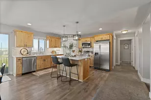 9032 N Barton Creek Dr, Eagle Mountain, UT 84005 - Photo 9