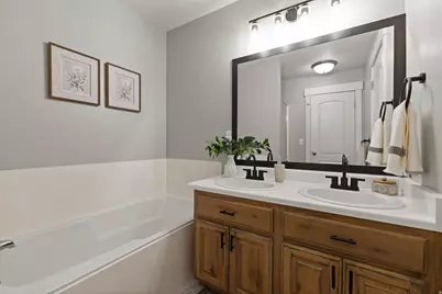 9032 N Barton Creek Dr, Eagle Mountain, UT 84005 - Photo 25