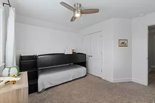 9032 N Barton Creek Dr, Eagle Mountain, UT 84005 - Photo 33