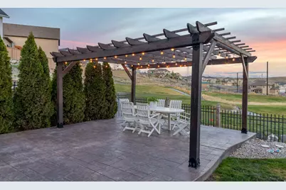 9032 N Barton Creek Rd, Eagle Mountain, UT 84005 - Photo 43