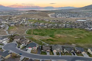 9032 N Barton Creek Dr, Eagle Mountain, UT 84005 - Photo 47