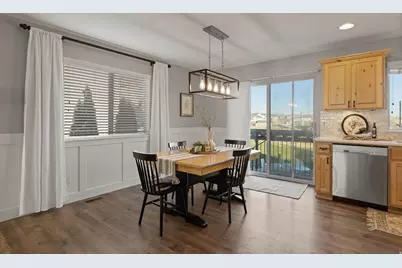 9032 N Barton Creek Dr, Eagle Mountain, UT 84005 - Photo 13