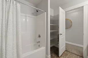 9032 N Barton Creek Dr, Eagle Mountain, UT 84005 - Photo 31