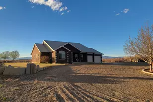 9755 E 4000 N, Lapoint, UT 84039 - Photo 51