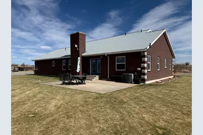 9755 E 4000 N, Lapoint, UT 84039 - Photo 45