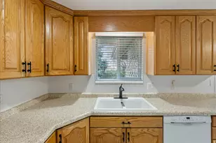 8248 S Romaine Dr, Sandy, UT 84070 - Photo 17