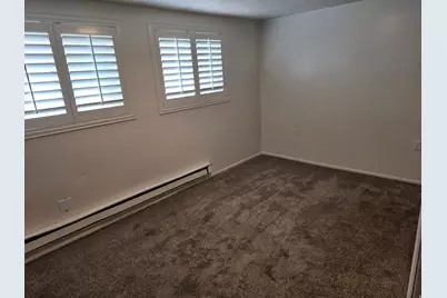 2872 W 5000 S, Roy, UT 84067 - Photo 9