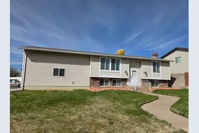 2872 W 5000 S, Roy, UT 84067 - Photo 3