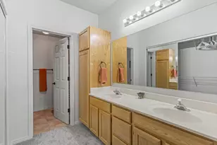 490 E 700 S, Clearfield, UT 84015 - Photo 9