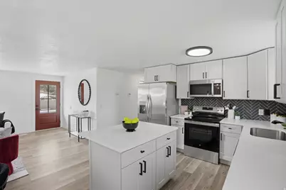 7161 S Camelot Way W, West Jordan, UT 84084 - Photo 15