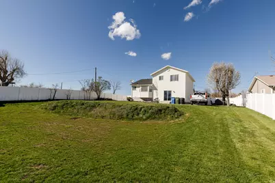 328 E 200 S, Hyrum, UT 84319 - Photo 21