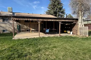 176 W Center St, Smithfield, UT 84335 - Photo 29