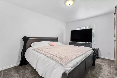 538 W 2100 N, Harrisville, UT 84414 - Photo 11