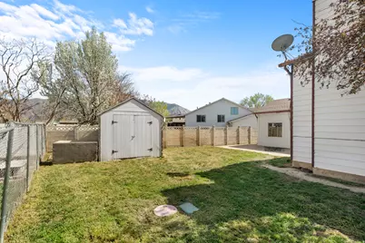 538 W 2100 N, Harrisville, UT 84414 - Photo 29