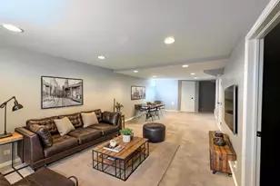 4546 S 300 E, Washington Terrace, UT 84405 - Photo 11